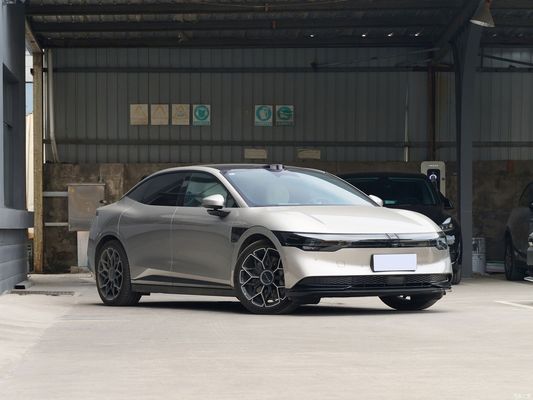 Pure électrique 2024 Voiture Zeekr007 Sedan 4WD 75kwh 100wkwh Batterie Vitesse maximale 210 Km/H EV