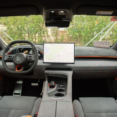 Orange 2023/2024 Zeekr 001 Voiture électrique 100kwh EV Z-Sport 4WD roue Vous/Je/Nous