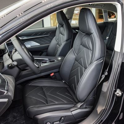 Zeekr 001 Voiture 100kwh Voiture électrique EV 4WD SUV Noir Sport avec configuration supplémentaire