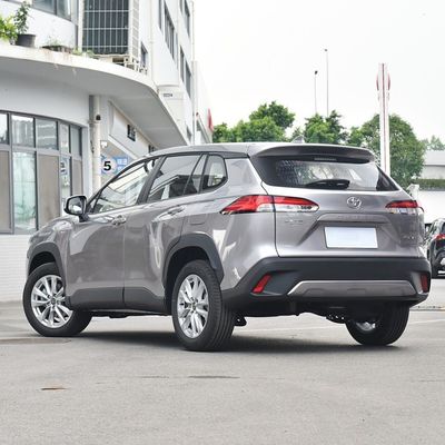 113 chevaux de force totale Carrosserie fermée Type 2024 Toyota Corolla Cross 2.0L SUV hybride compact