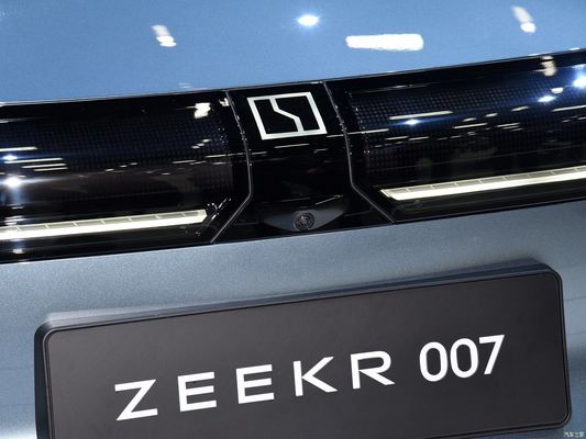 2024 Geely Zeekr 007 Véhicules à énergie avec moteur électrique pur P0000155