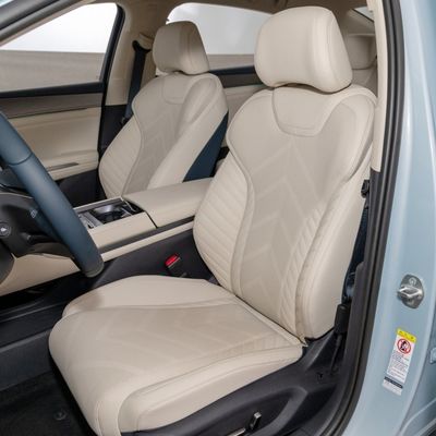 Véhicule électrique 2024 Byd Qin L Dm-I 120km Excellence Edition personnalisée personnalisable 1.5L 101PS