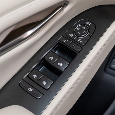 Véhicule électrique 2024 Byd Qin L Dm-I 120km Excellence Edition personnalisée personnalisable 1.5L 101PS