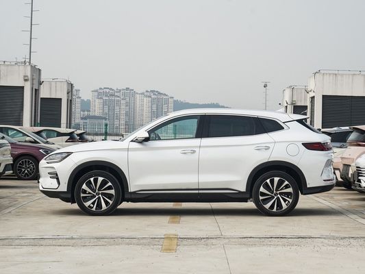 Byd Song Plus EV605 Glory Version SUV blanc Pour une demande personnalisée et un style de carrosserie