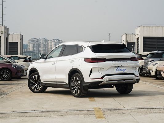 Byd Song Plus EV605 Glory Version SUV blanc Pour une demande personnalisée et un style de carrosserie