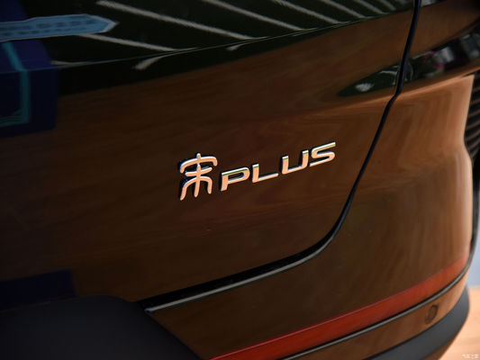 2023 Byd Song Plus EV SUV phare SUV électrique avec un intérieur spacieux et confortable