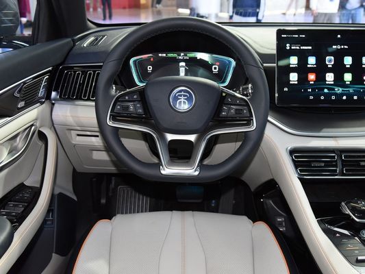 2023 Byd Song Plus EV SUV phare SUV électrique avec un intérieur spacieux et confortable