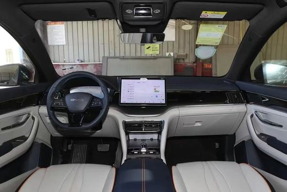 Type de carrosserie fermée électrique Byd Song Plus EV avec type de carburant électrique
