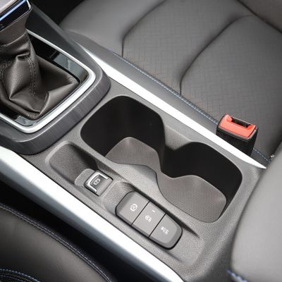 Sedan 2024 Monza Hybride léger 1.3t Automatique à essence Voiture à gauche