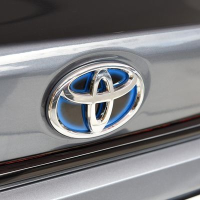 Toyota Levin 1.8L Édition de luxe Hybrid Energy Car à double moteur sur demande personnalisée
