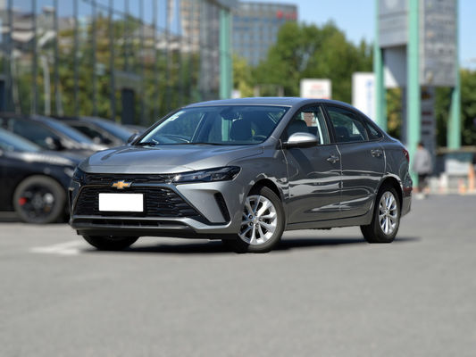 2023 Chevrolet Monza berline à double embrayage avec boîte de vitesses automatique et système de freinage Epb