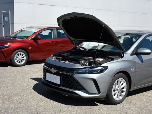 2023 Chevrolet Monza berline à double embrayage avec boîte de vitesses automatique et système de freinage Epb
