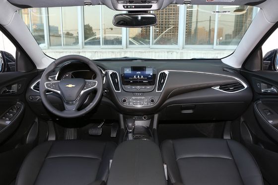 Voiture fermée Chevrolet Malibu XL 2023 535t Automatique Rui Lian Edition avec personnalisation