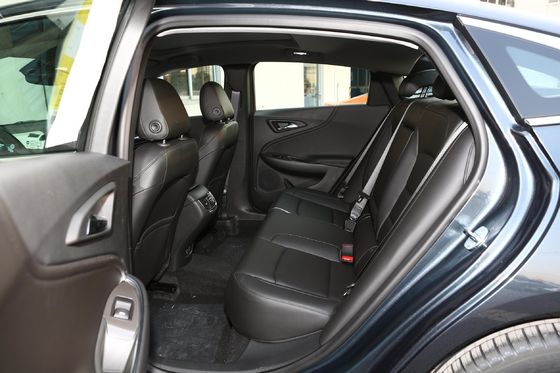 Voiture fermée Chevrolet Malibu XL 2023 535t Automatique Rui Lian Edition avec personnalisation