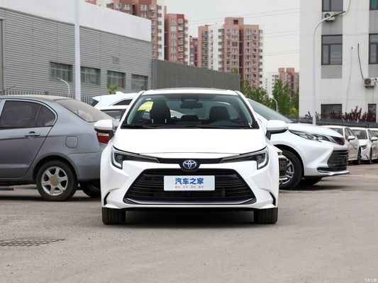 Voiture 1.8L Hybride à double embrayage Toyota Levin Berline Auto à essence avec option de personnalisation