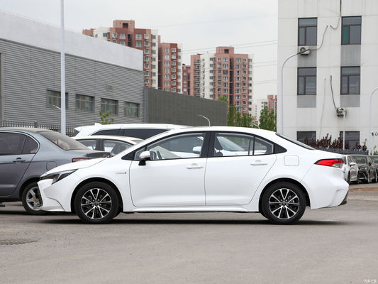 Voiture 1.8L Hybride à double embrayage Toyota Levin Berline Auto à essence avec option de personnalisation