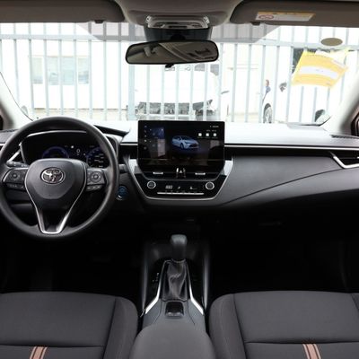Puissance maximale 101kw Hybride de luxe 1.8L Toyota Levin Smart Electric Car EV Deux moteurs