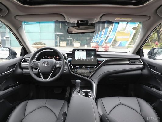 Sedan Toyota Camry 2023 2.5hq Mh EV à double moteur Voiture hybride phare Voiture à essence