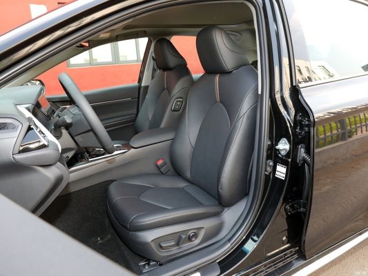 2023 Toyota Camry 2.5g édition Deluxe essence 2.5L 207HP L4 empattement 2825mm Offres de voitures