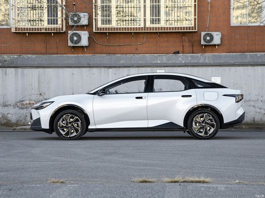 Service après-vente en ligne/local Toyota Bz3 2023 616 km Longue portée berline électrique