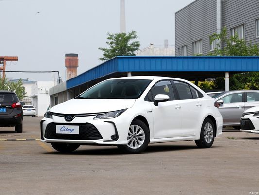 Une voiture électrique hybride à double moteur pionnière à prix abordable