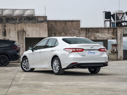 Édition de luxe 2023 2.5g avec boîte de vitesses Tiptronic et type de carburant à l'essence