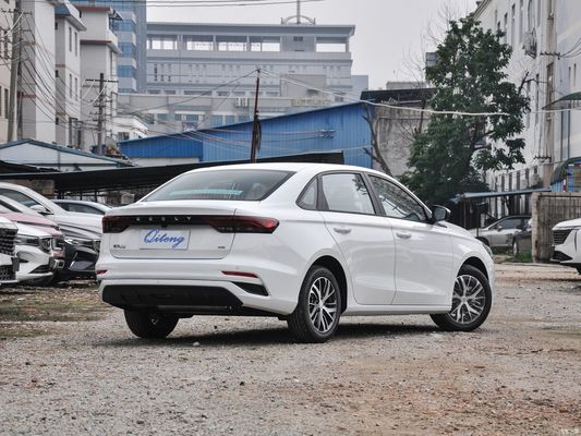 Geely Emgrand 2023 4ème édition Champion 1.5L CVT Voiture à essence de luxe avec direction à gauche