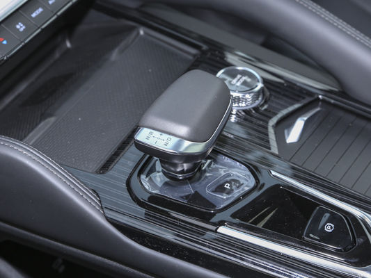 Personnalisation 2023 Geely Xingyuel 2.0td Haute Puissance Automatique Fwd Voiture Amiral