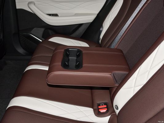 SUV Geely Monjaro Xingyue L 2.0td Auto 4WD Version phare Voiture à essence avec traction FWD