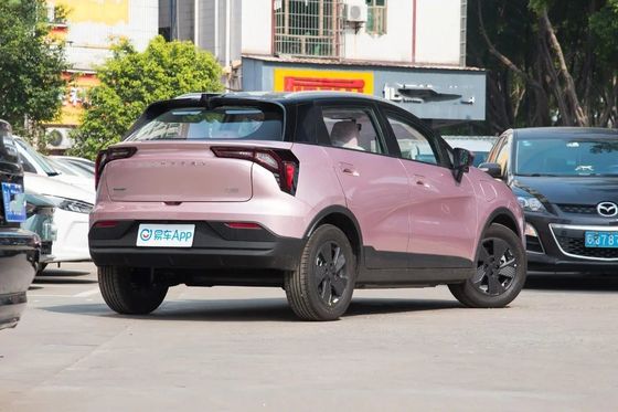 Personnalisation Geely Géométrie E 2023 401km Pink Spécial 5 places SUV électrique 4006*1765*1550