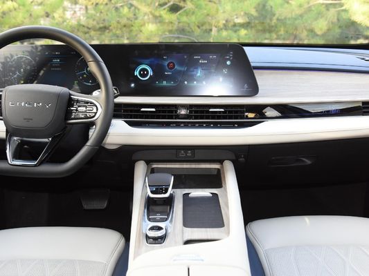 Chery Arrizo 8 1.6t DCT Type énergétique de voiture à essence et système de freinage EPB