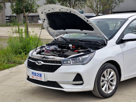 Chery Arrizo 5 GNC 1.6L Véhicule à essence pour une vitesse maximale de 165 km/h dans 4572*1825*1482