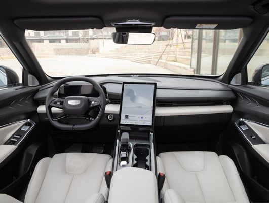 Carburant Geely Boyue/Atlas Cool 1.5td Smart SUV 5 sièges 0km voitures d'occasion à vendre