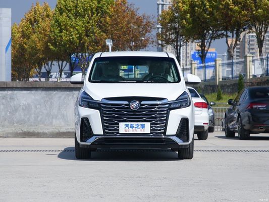Buick GL8 2023 Land Business Cabin Edition avec le système de freinage EPB et les caractéristiques du MPV