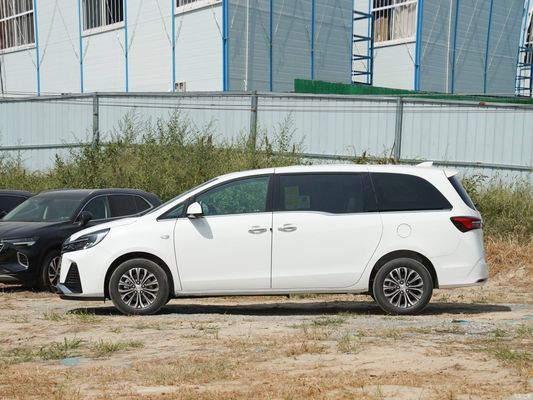 Buick GL8 2023 classe affaires redessinée sur terre version de luxe MPV pour l'expérience