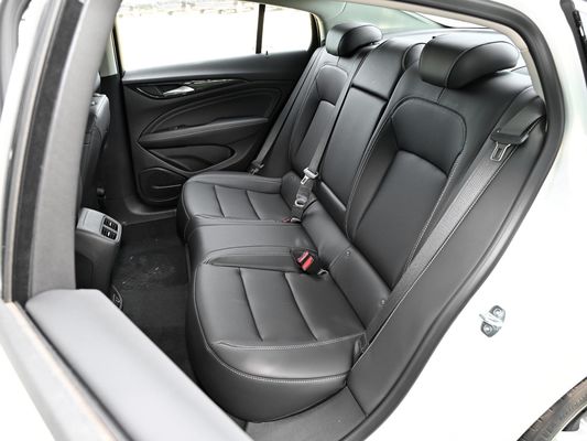 Buick Newragel 25t 2024 Car et carburant à l'essence avec 1000-1600cc de cylindrée