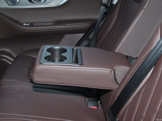 Chery Tiggo 8 PRO SUV 2 roues motrices avec type de carburant essence et système de freinage EPB au mieux