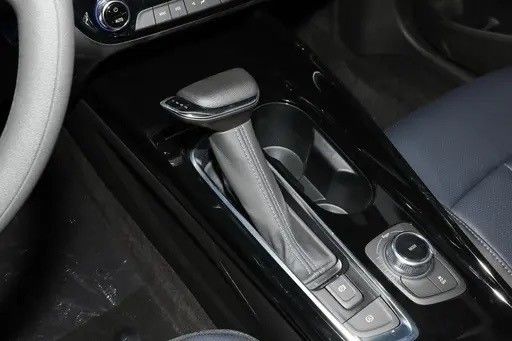 Type de carrosserie fermée Buick Velite bleu 6 Comfort Edition 430km 5 sièges et plus pour les besoins