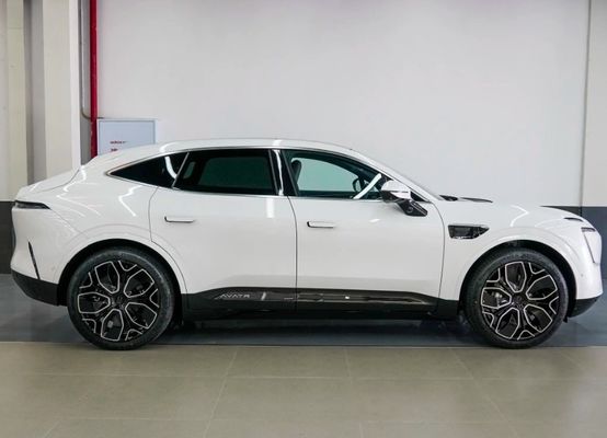 2023 Avatr 11 Ultra Long-Life Version monomoteur 5 places P0000040 SUV avec une longue durée de vie