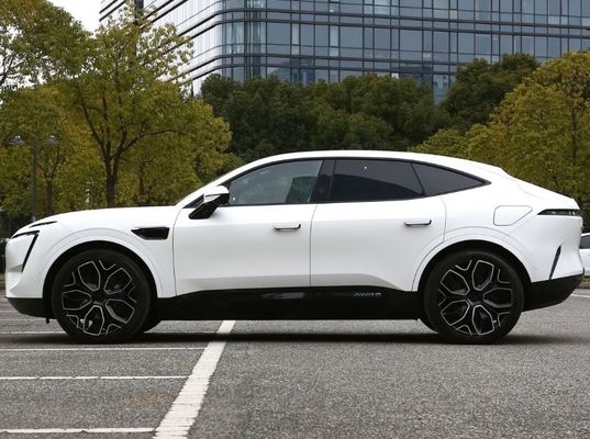 425 kW 2022 Avatr 11 Longue durée de vie à double moteur Version de luxe 4 sièges Poids de freinage 2280kg