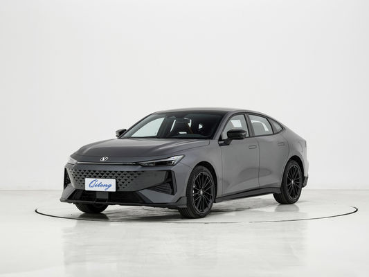Boîte de vitesses automatique Changan Uni-V 1.5t 5 sièges Berline Uni V avec 205 Km/h Vitesse maximale
