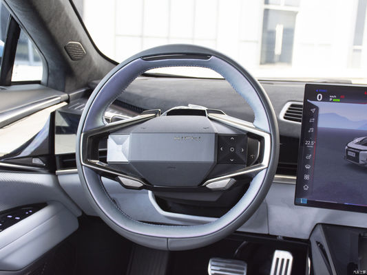 Véhicules énergétiques 2022 Hiphi Z 5 places EV Sedan avec tension 48V et type d'énergie électrique