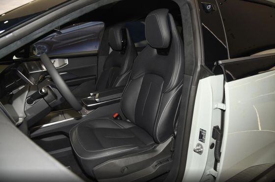 Une suspension indépendante à cinq maillons, une suspension arrière, une forme 2023 Hiphi Y, un SUV d'édition Elite de 560 km.
