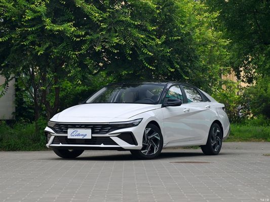 Hyundai Elantra 2023 automatique 1.5L CVT édition phare haute cylindrée 1000-1600CC