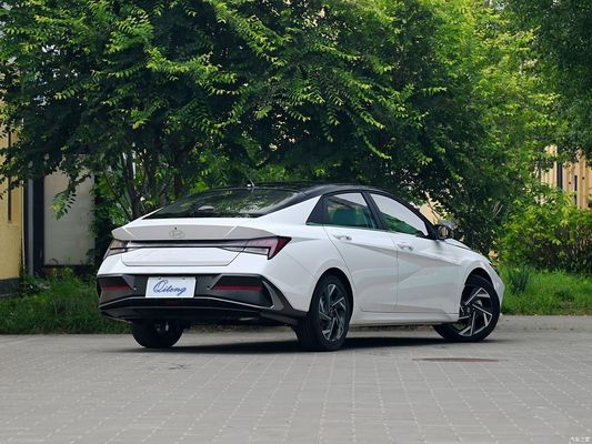 Hyundai Elantra 2023 automatique 1.5L CVT édition phare haute cylindrée 1000-1600CC