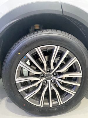 Chery Jetour X70 Plus 1.5t DCT Ziqiang PRO 7 sièges voiture à essence 2023 avec structure SUV