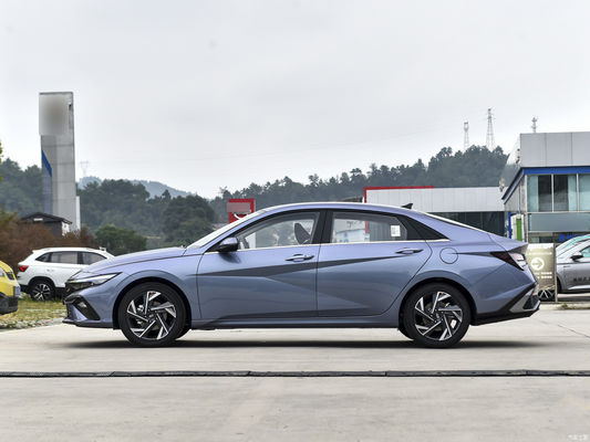 Hyundai Elantra 2023 1.5L CVT Glx Édition Elite sièges extérieurs blancs 5 voitures à essence