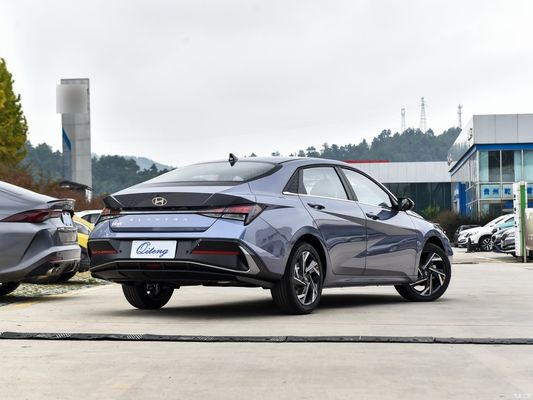 Hyundai Elantra 2023 1.5L CVT Glx Édition Elite sièges extérieurs blancs 5 voitures à essence