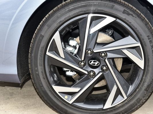 Hyundai Elantra 2023 1.5L CVT Glx Édition Elite sièges extérieurs blancs 5 voitures à essence