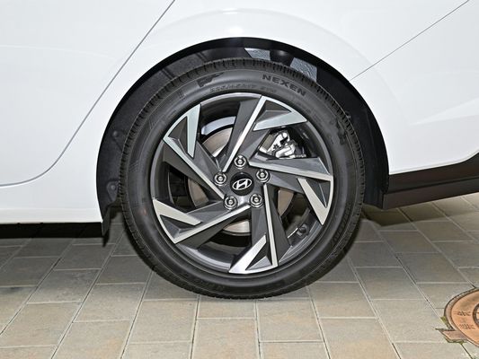 Hyundai Elantra 2023 1.5L CVT Véhicule à essence Top Flagship Edition dans le 1000-1600CC